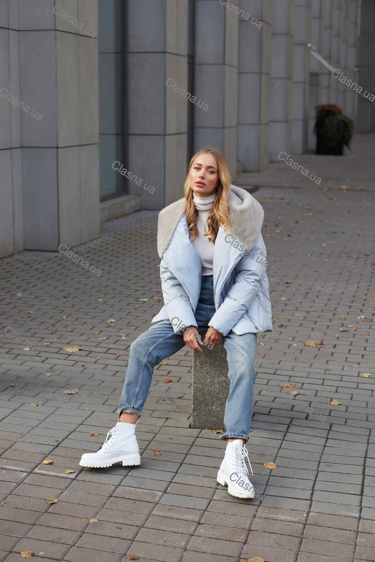 Женская зимняя короткая куртка с капюшоном 78011 - Зображення 4