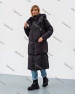 Женский зимний длинный пуховик с капюшоном 930
