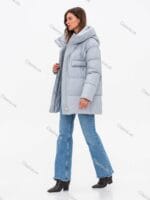 Жіноча зимова куртка з капюшоном 827