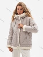 Жіноча коротка куртка з капюшоном 256
